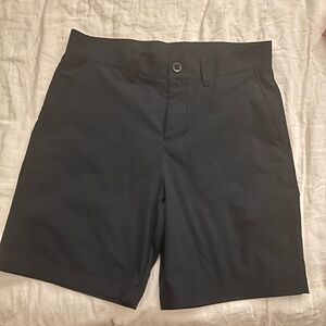 Lululemon Relaxed-Fit Smooth Twill Short 9", 32”